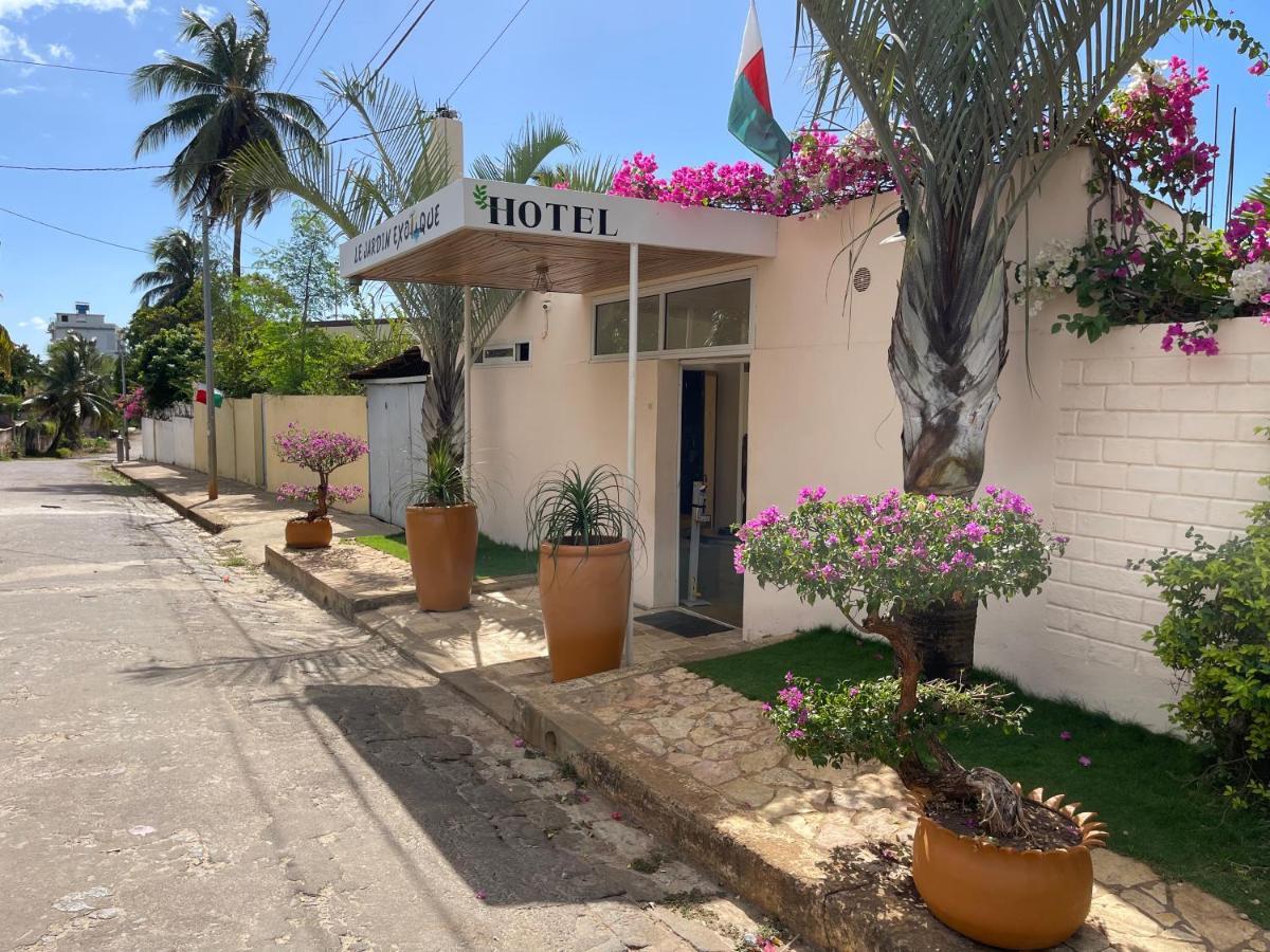 Le Jardin Exotique Hotel Antsiranana Exterior photo
